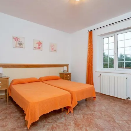 Biniparrell Villa